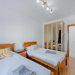 Nyaraló Camelias Vip By Interhome *