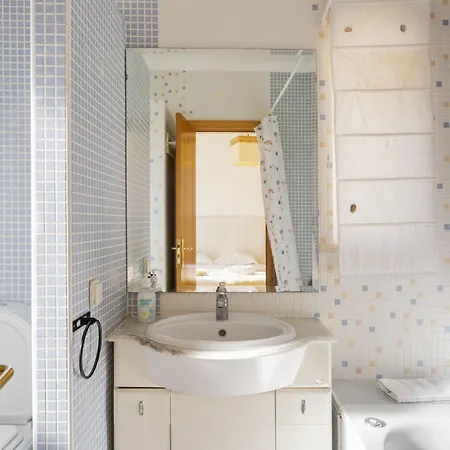 Ferienhaus Camelias By Interhome